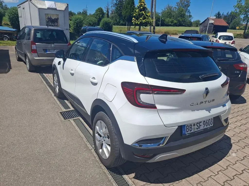 Gebraucht Renault Captur Intens 158 PS (116 kW) 2021 SUV
