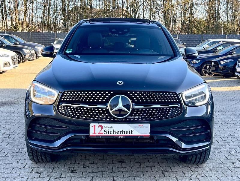 Gebraucht Mercedes GLC300e AMG line 194 PS (142 kW) 2021 Graphitgrau SUV