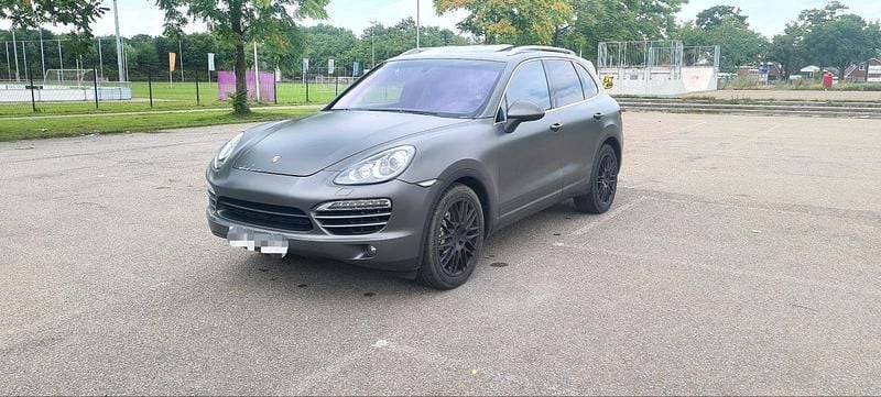 Schwarz Gebraucht 2010 Porsche Cayenne SUV | 13.000 € (Fairer Preis) - Bild 1/4