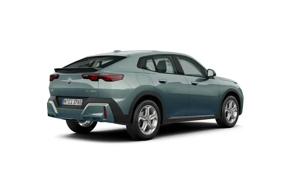 Gebraucht BMW X2 163 PS (119 kW) 2025 Grün SUV