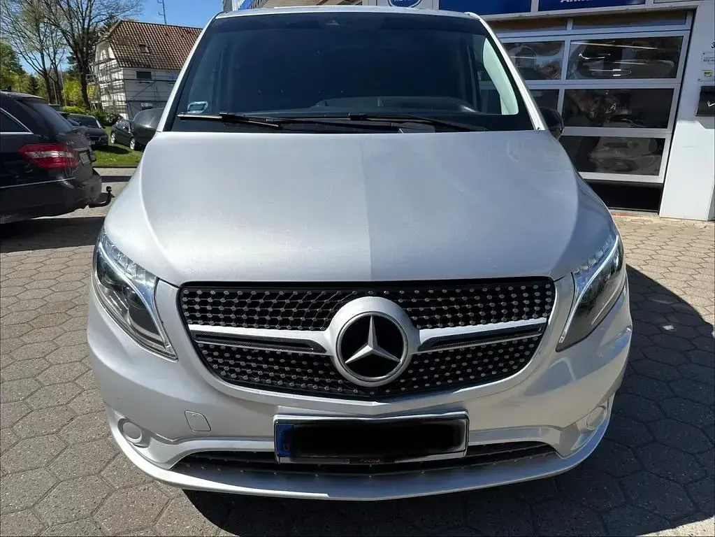 Gebraucht Mercedes Vito 136 PS (100 kW) 2017 Silber Van