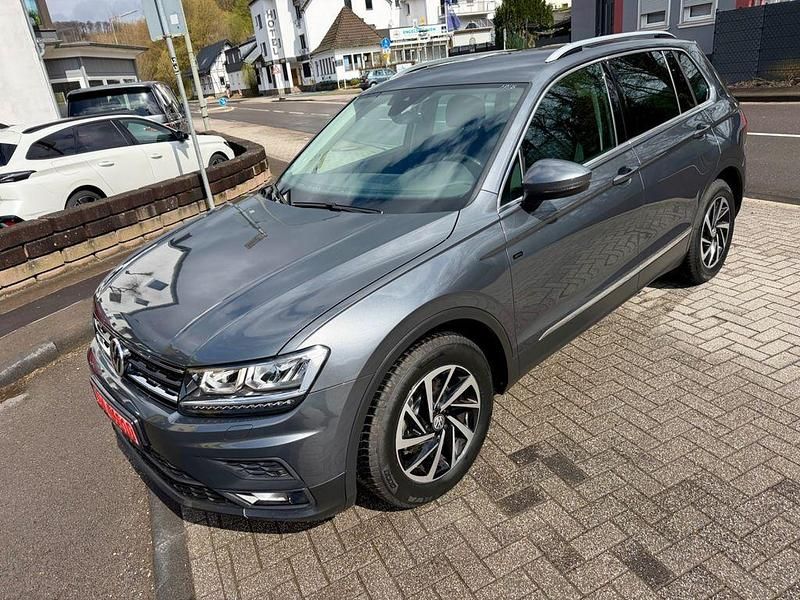 Gebraucht VW Tiguan 131 PS (96 kW) 2019 Indiumgrau SUV