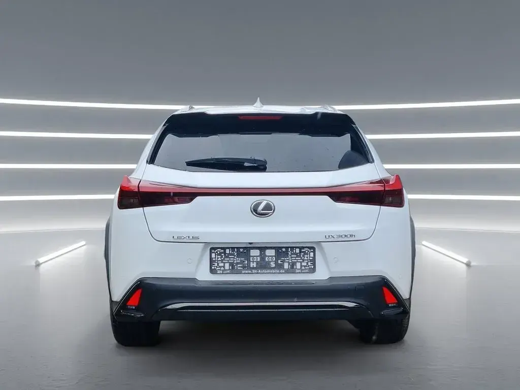 Neu Lexus UX 201 PS (147 kW) 2026 Weiß SUV