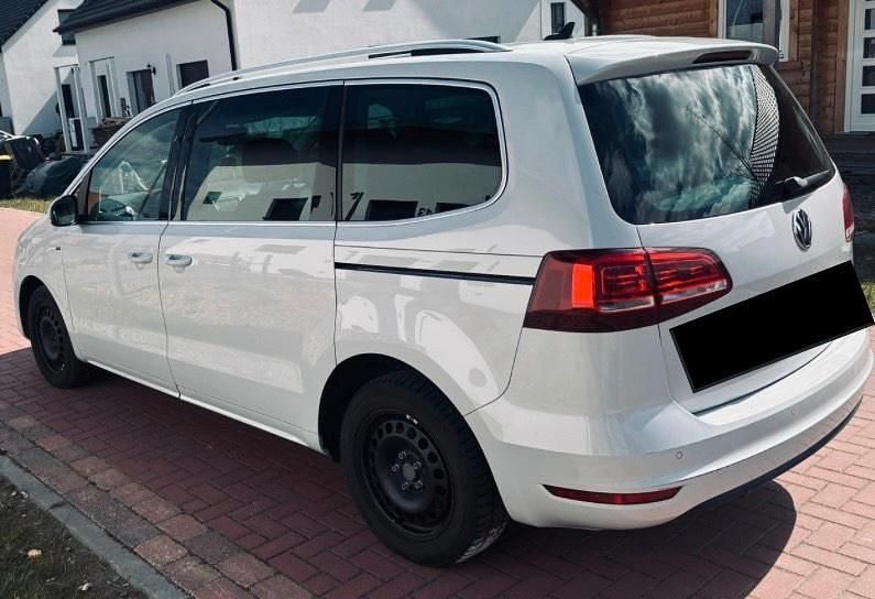 Gebraucht VW Sharan 150 PS (110 kW) 2019 Weiß Van / Kleinbus