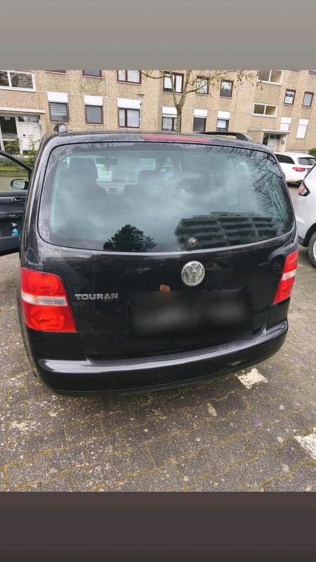 Gebraucht VW Touran 105 PS (77 kW) 2005 Schwarz Van / Kleinbus