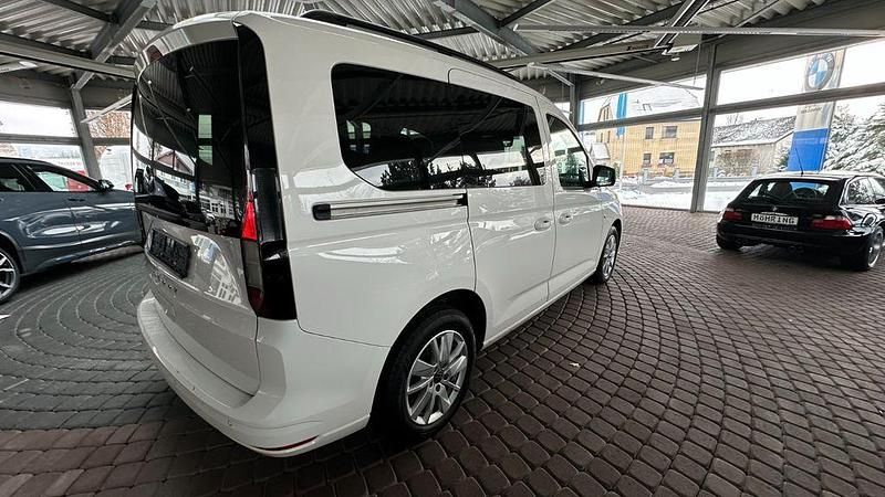 Gebraucht VW Caddy Life 102 PS (75 kW) 2021 Weiß Van / Kleinbus