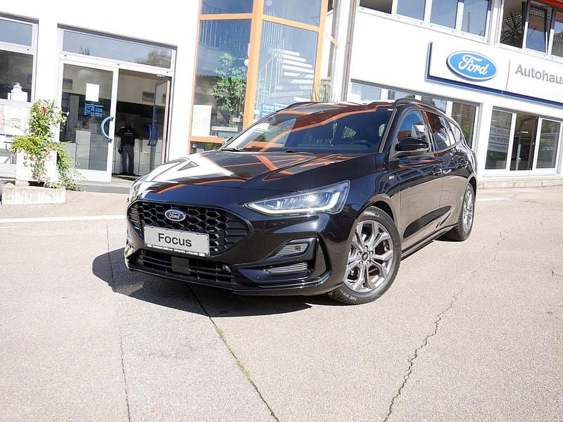 Gebraucht Ford Focus ST-Line 125 PS (91 kW) 2022 Schwarz Kombi