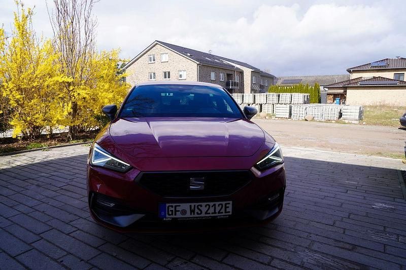 Usata Seat Leon FR 204 CV (150 kW) 2020 Rosso Berlina