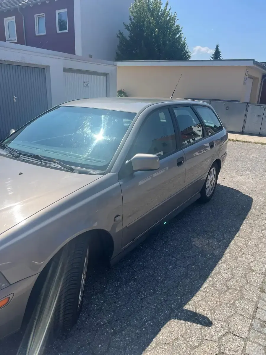 Gebraucht Volvo V40 2004 Braun Kombi