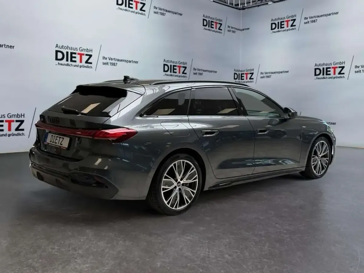 Używany Audi A5 Edition .1 204 KM (150 kW) 2025 Szary Kombi