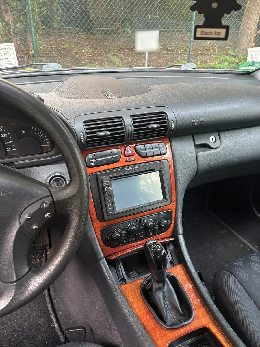 Gebraucht Mercedes C200 Classic 163 PS (119 kW) 2000 Silber Limousine