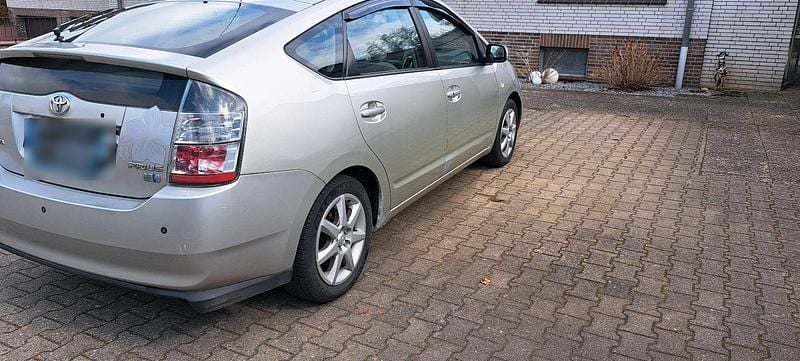 Gebraucht Toyota Prius 77 PS (56 kW) 2003 Limousine