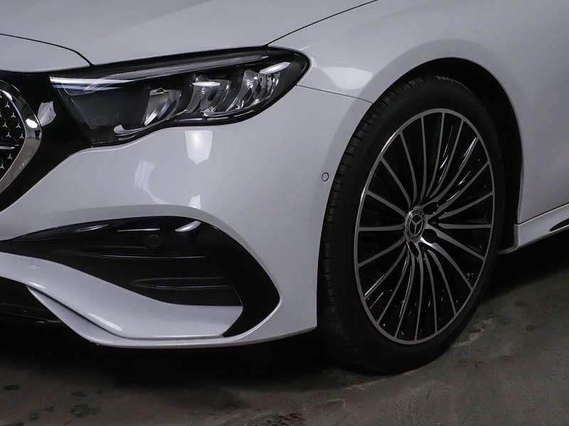 Gebraucht Mercedes E200 AMG line 204 PS (150 kW) 2025 Weiß Limousine