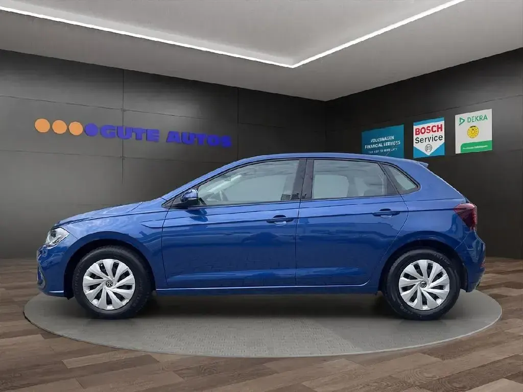 Gebraucht VW Polo Life 80 PS (58 kW) 2023 Reef blue metallic Kleinwagen