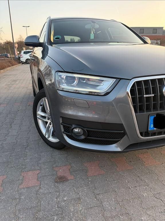 Gebraucht Audi Q3 Ambiente 170 PS (125 kW) 2011 Grau SUV