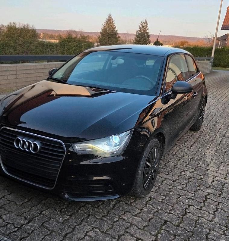 Gebraucht Audi A1 105 PS (77 kW) 2011 Schwarz Kleinwagen
