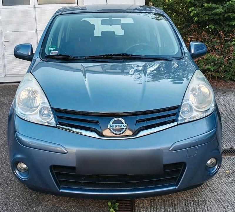 Grau Gebraucht 2010 Nissan Note Van / Kleinbus | 3.100 € - Bild 1/4