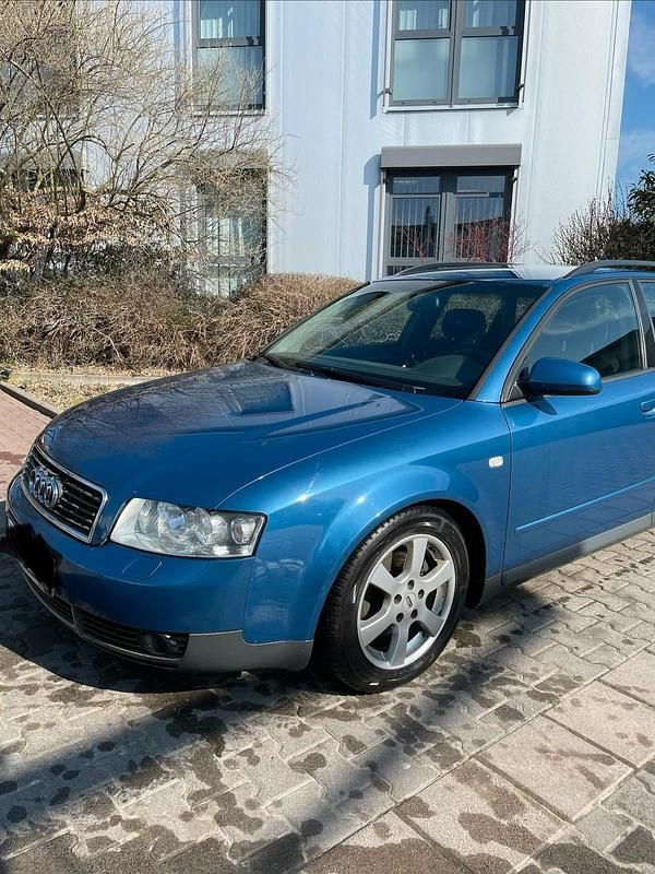Gebraucht Audi A4 130 PS (95 kW) 2002 Blau Kombi