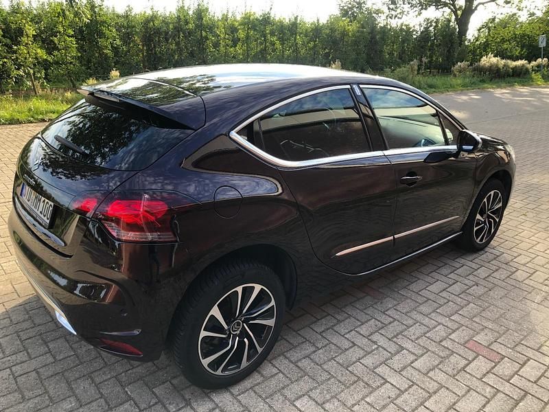 Gebraucht Citroën DS4 114 PS (83 kW) 2014 Braun Kleinwagen