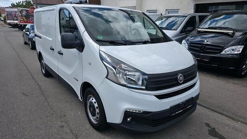 Weiß Gebraucht 2018 Fiat Talento Van | 9.990 € (Fairer Preis) - Bild 1/4