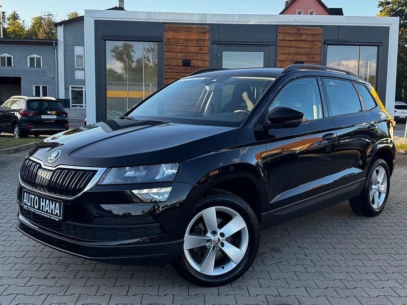 Schwarz Gebraucht 2019 Skoda Karoq Sport SUV | 22.890 € (Fairer Preis) - Bild 1/4