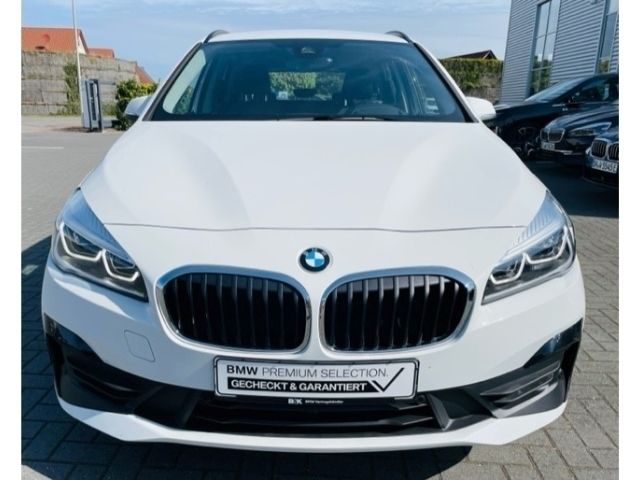 Gebraucht BMW 218 Active Tourer Advantage 136 PS (100 kW) 2021 Weiss Van / Kleinbus