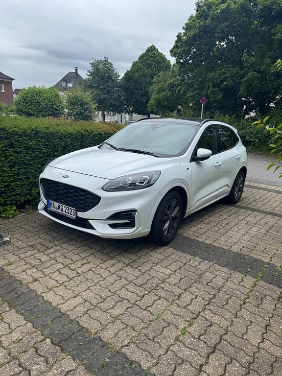 Weiß Gebraucht 2021 Ford Kuga Titanium X SUV | 16.950 € (Superpreis) - Bild 1/4