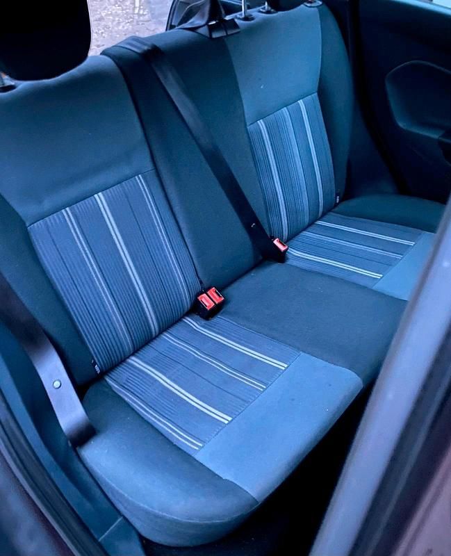 Gebraucht Ford Fiesta 82 PS (60 kW) 2009 Violet Limousine