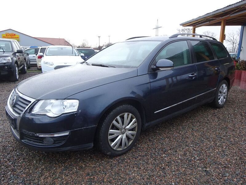 Blau Gebraucht 2006 VW Passat Sportline Kombi | 1.400 € (Superpreis) - Bild 1/4
