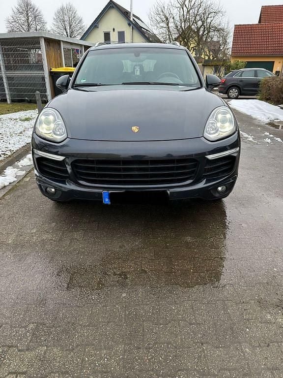 Blau Gebraucht 2016 Porsche Cayenne SUV | 27.000 € (Superpreis) - Bild 1/4