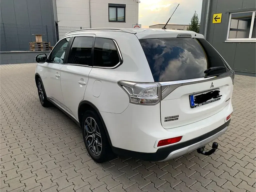 Gebraucht Mitsubishi Outlander Diamant Edition 150 PS (110 kW) 2014 Schwarz SUV