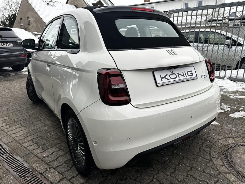 Gebraucht Fiat 500e 86 kW (118 PS) 2023 Weiß Cabrio