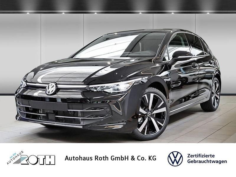 Schwarz Gebraucht 2025 VW Golf Style Limousine | 39.987 € - Bild 1/3