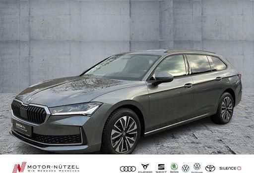 Gebraucht Skoda Superb Selection 193 PS (141 kW) 2025 5x graphitegrau metallic Kombi