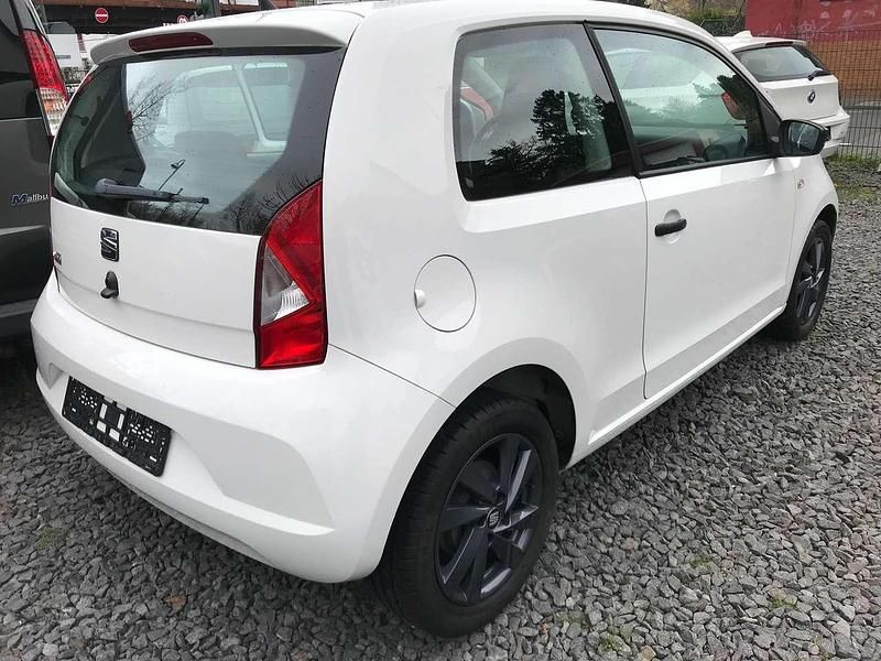 Gebraucht Seat Mii Reference 60 PS (44 kW) 2017 Candyweiß Kleinwagen