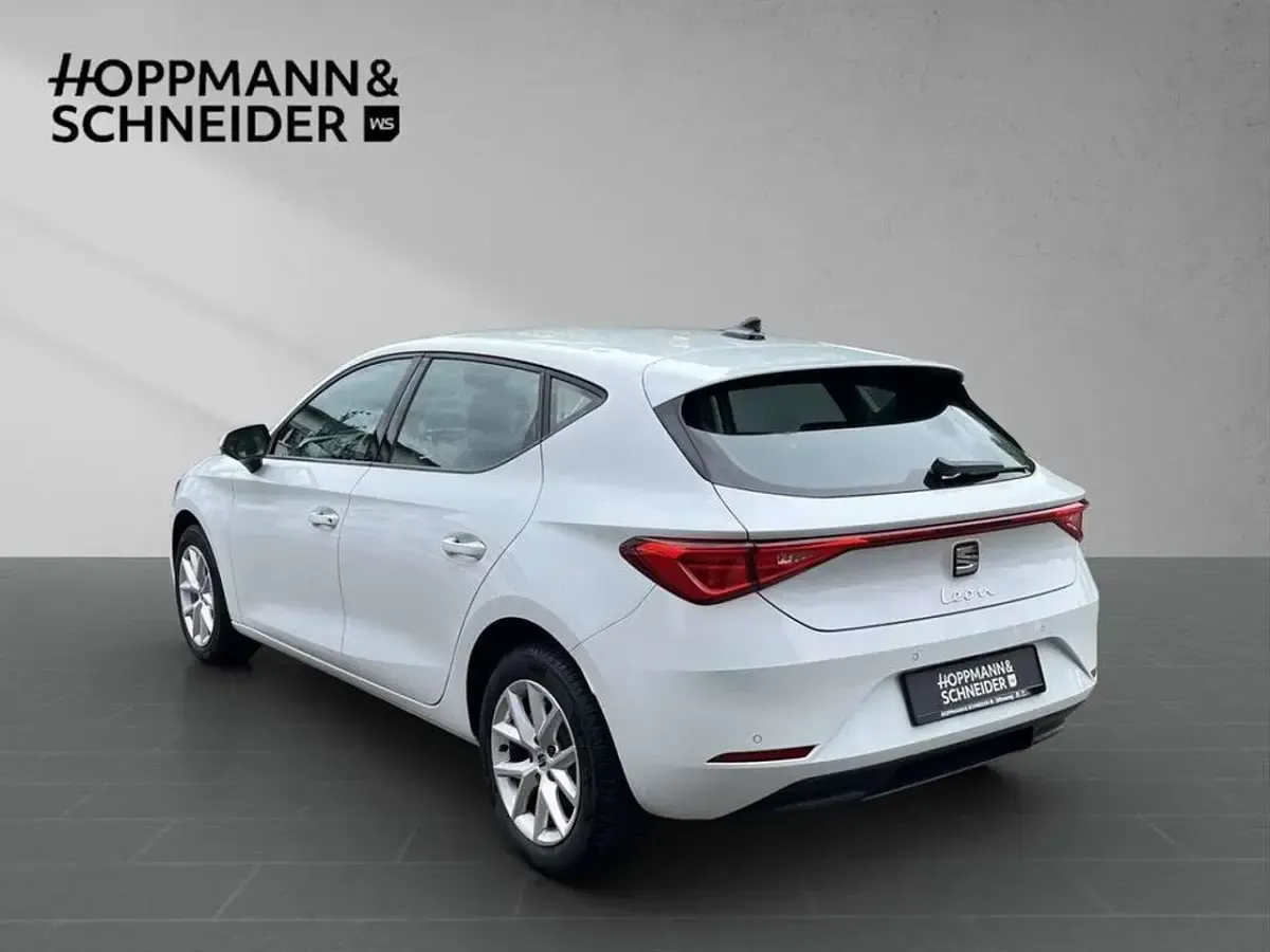 Gebraucht Seat Leon Style 150 PS (110 kW) 2025 Weiß Limousine