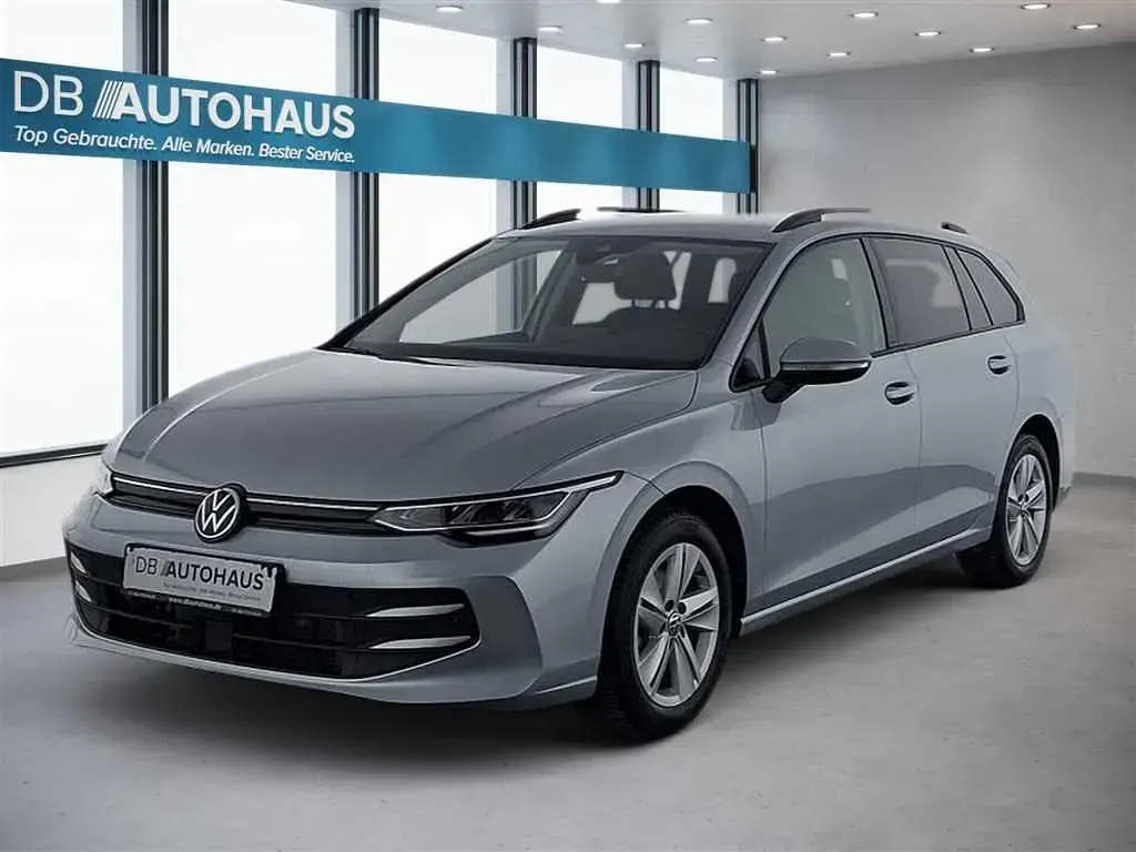 Gebraucht VW Golf VIII Life 150 PS (110 kW) 2025 Kombi