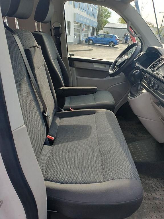 Gebraucht VW Transporter 150 PS (110 kW) 2018 Weiß Van