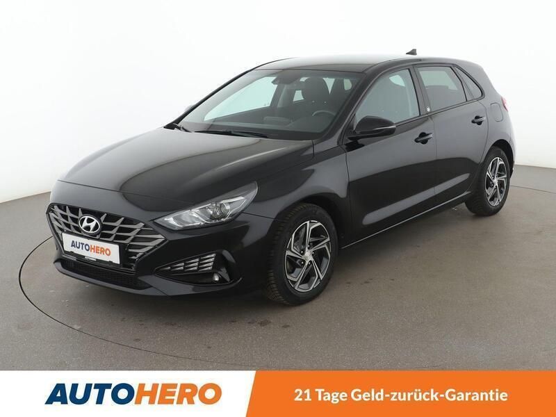 Schwarz Gebraucht 2021 Hyundai i30 Edition 30 Limousine | 15.690 € (Fairer Preis) - Bild 1/3