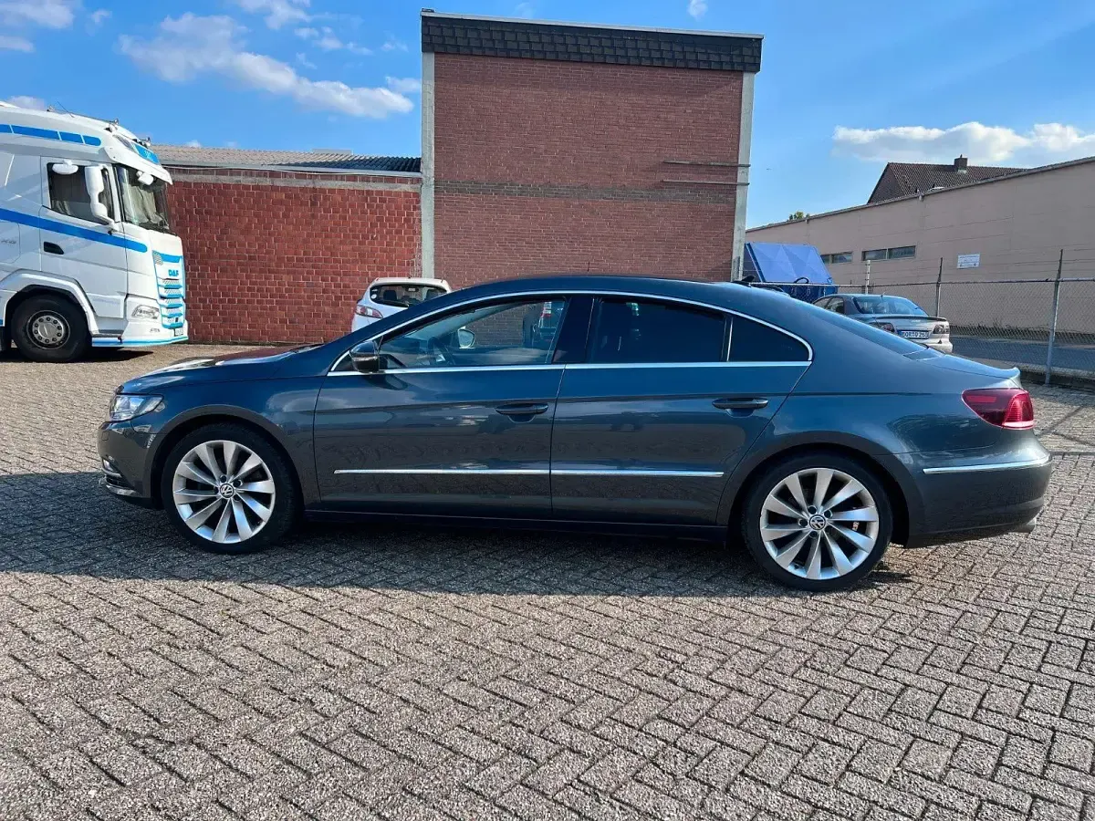 Gebraucht VW CC Basis 140 PS (102 kW) 2013 Grau Limousine