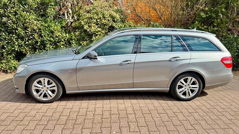 Second-hand Mercedes E250 204 CP (150 kW) 2012 Gri Break