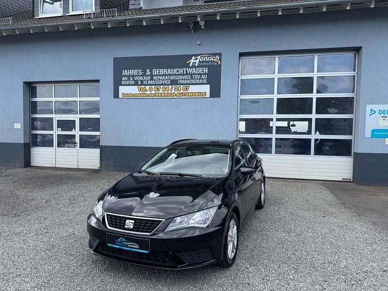 Schwarz Gebraucht 2020 Seat Leon ST Reference Kombi | 12.750 € (Teuer) - Bild 1/4