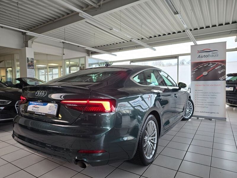 Gebraucht Audi A5 Sportback Sport 190 PS (139 kW) 2018 Gotlandgrün metallic Kleinwagen