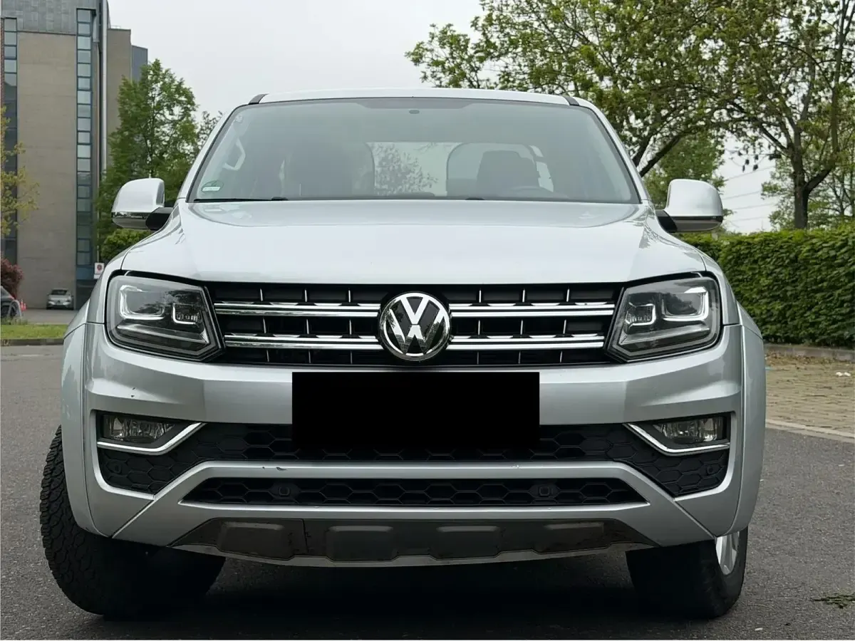 Gebraucht VW Amarok Highline 224 PS (164 kW) 2017 Reflexsilber metallic Pickup
