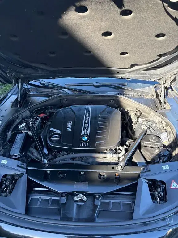 Gebraucht BMW 730 258 PS (189 kW) 2012 Schwarz Limousine