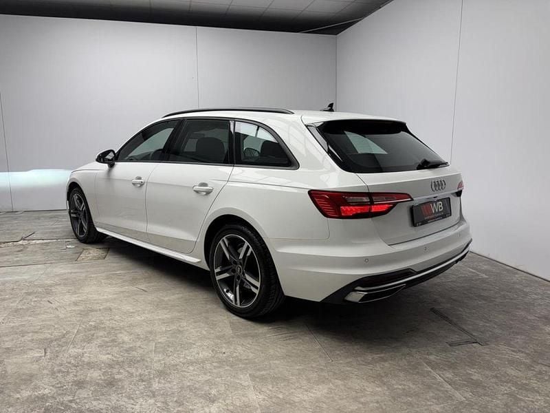 Używany Audi A4 Advanced 204 KM (150 kW) 2023 Biały Kombi