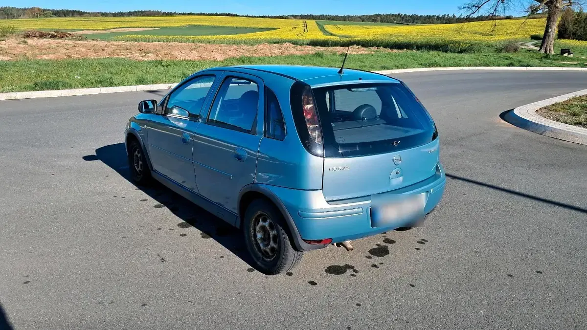 Gebraucht Opel Corsa 80 PS (58 kW) 2005 Grau Kleinwagen