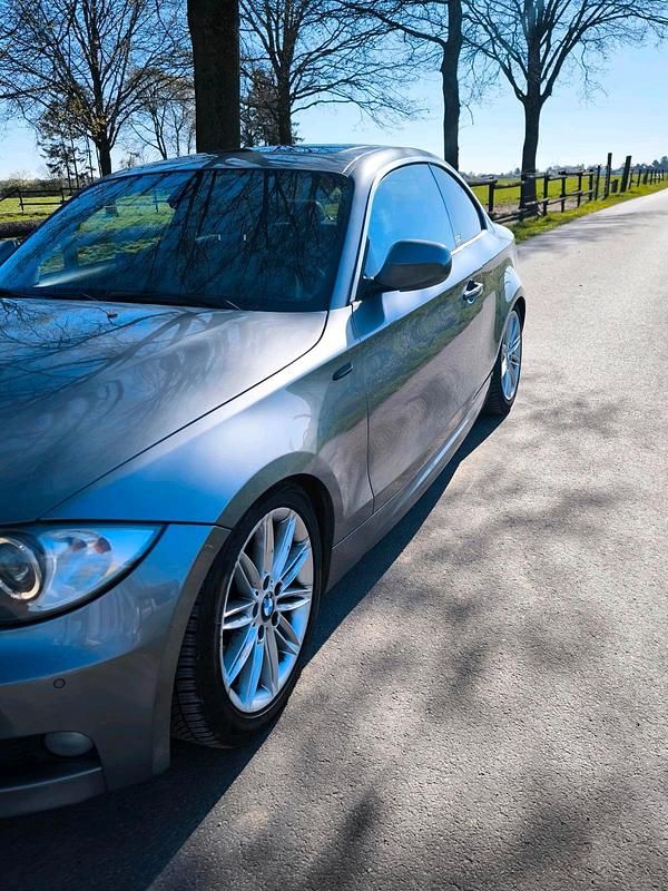 Gebraucht BMW 123 Coupé Performance 204 PS (150 kW) 2011 Grau Coupé