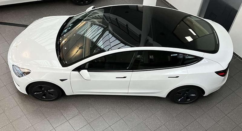 Gebraucht Tesla Model 3 RWD 239 kW (325 PS) 2022 Weiß Limousine