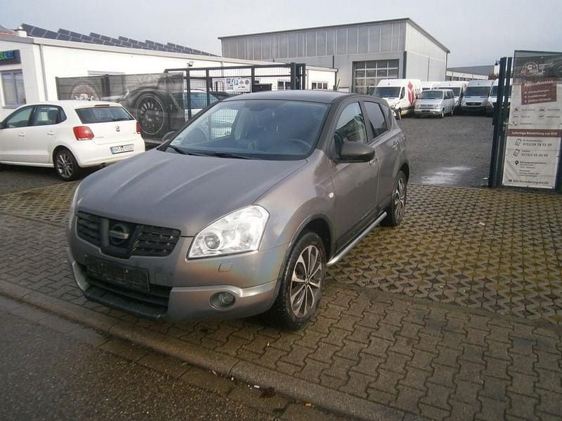 Grau Gebraucht 2008 Nissan Qashqai Tekna SUV | 5.490 € (Guter Preis) - Bild 1/4